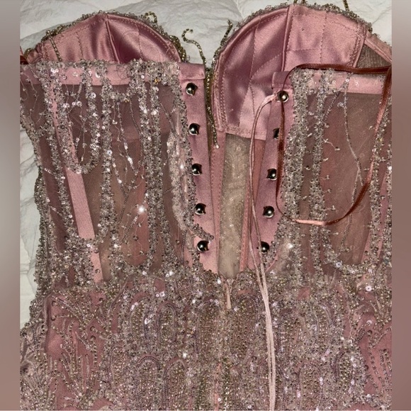 Size (36) xs-s. In a good condition - Picture 3 of 6
